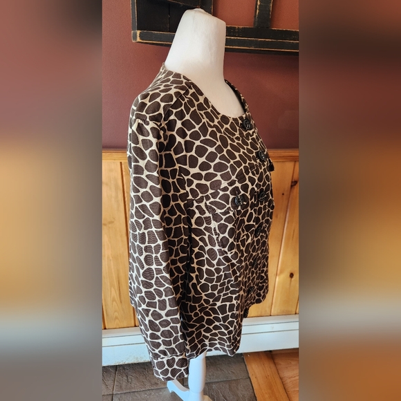 Charter Club Giraffe Print Button Up Lightweight Jacket Blazer Top Size 2X - Picture 4 of 10